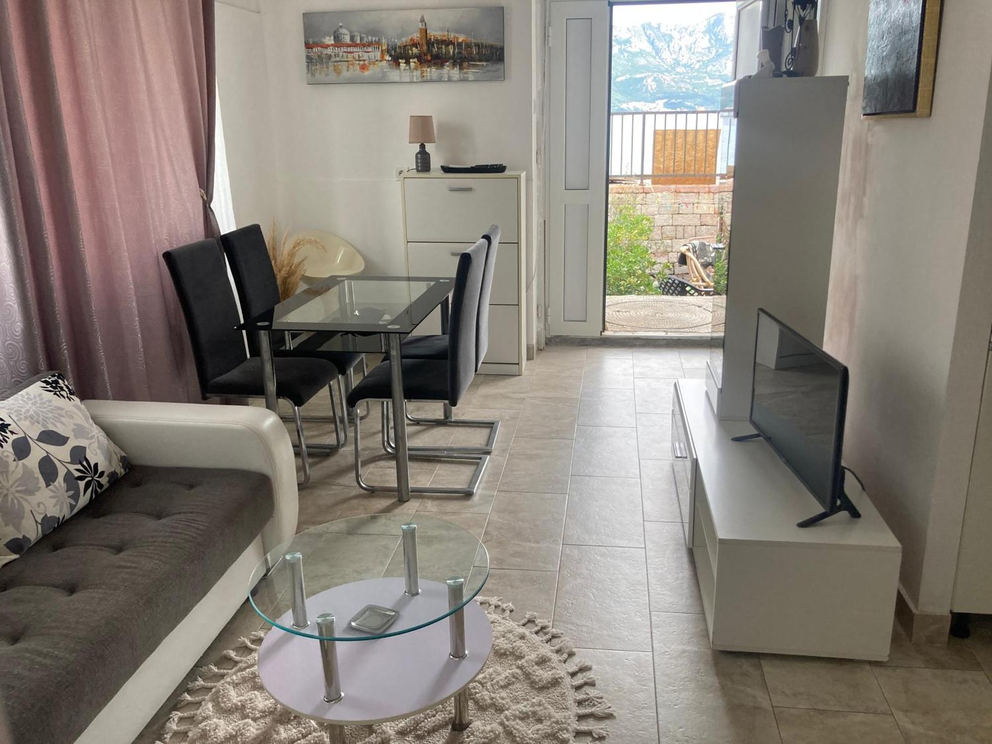 Apartment Plaza Stari Grad Pjena Od Mora *