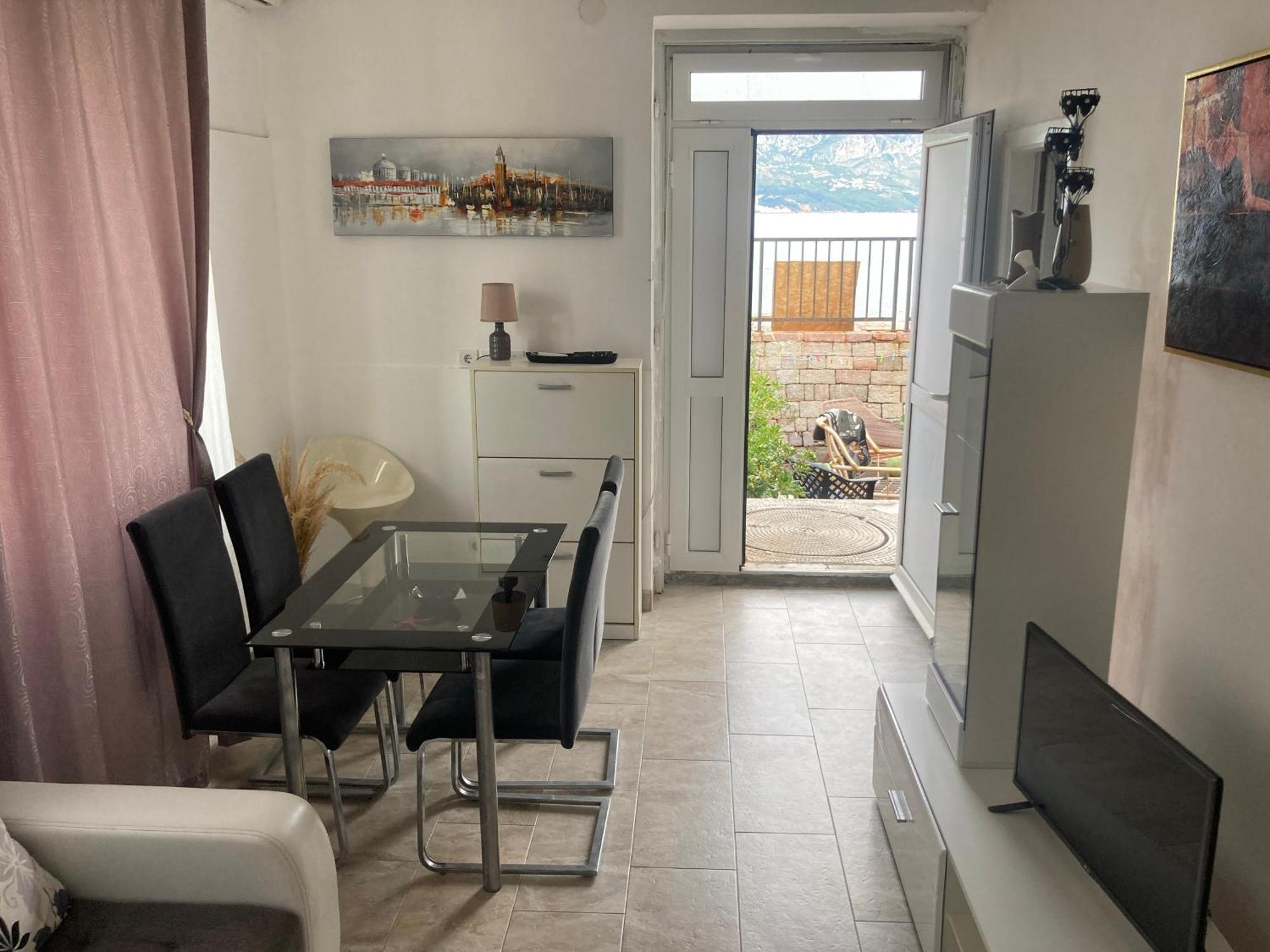 Apartment Plaza Stari Grad Pjena Od Mora *